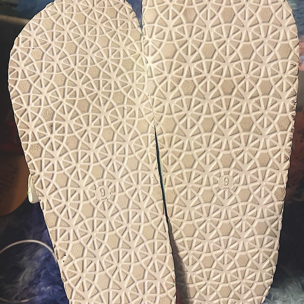 Like new slip on sandals. Worn twice. Just not my style. Very comfortable!